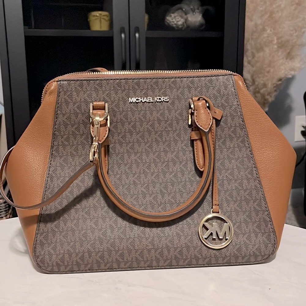 Michael Kors Charlotte Lg Satchel Brown